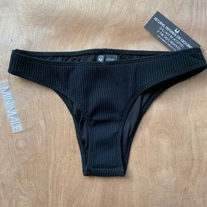 Minimale Animale Bikini Bottom (Black)